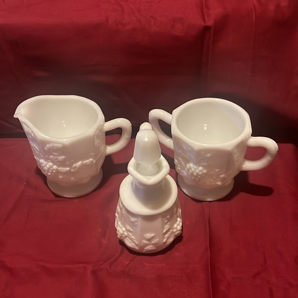 11 Piece Vintage Tea Set with sugar dish, creamer - Picture 11 of 15